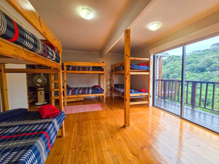 6 Bedroom Property for Sale in Nature On Sea Western Cape